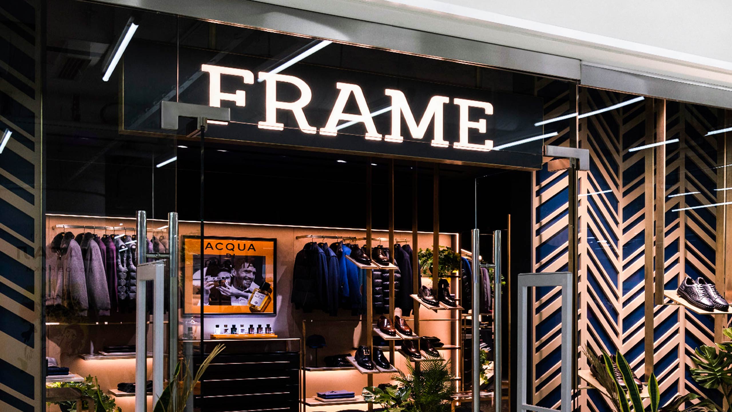  FRAME MOSCOW NOVINSKY PASSAGE