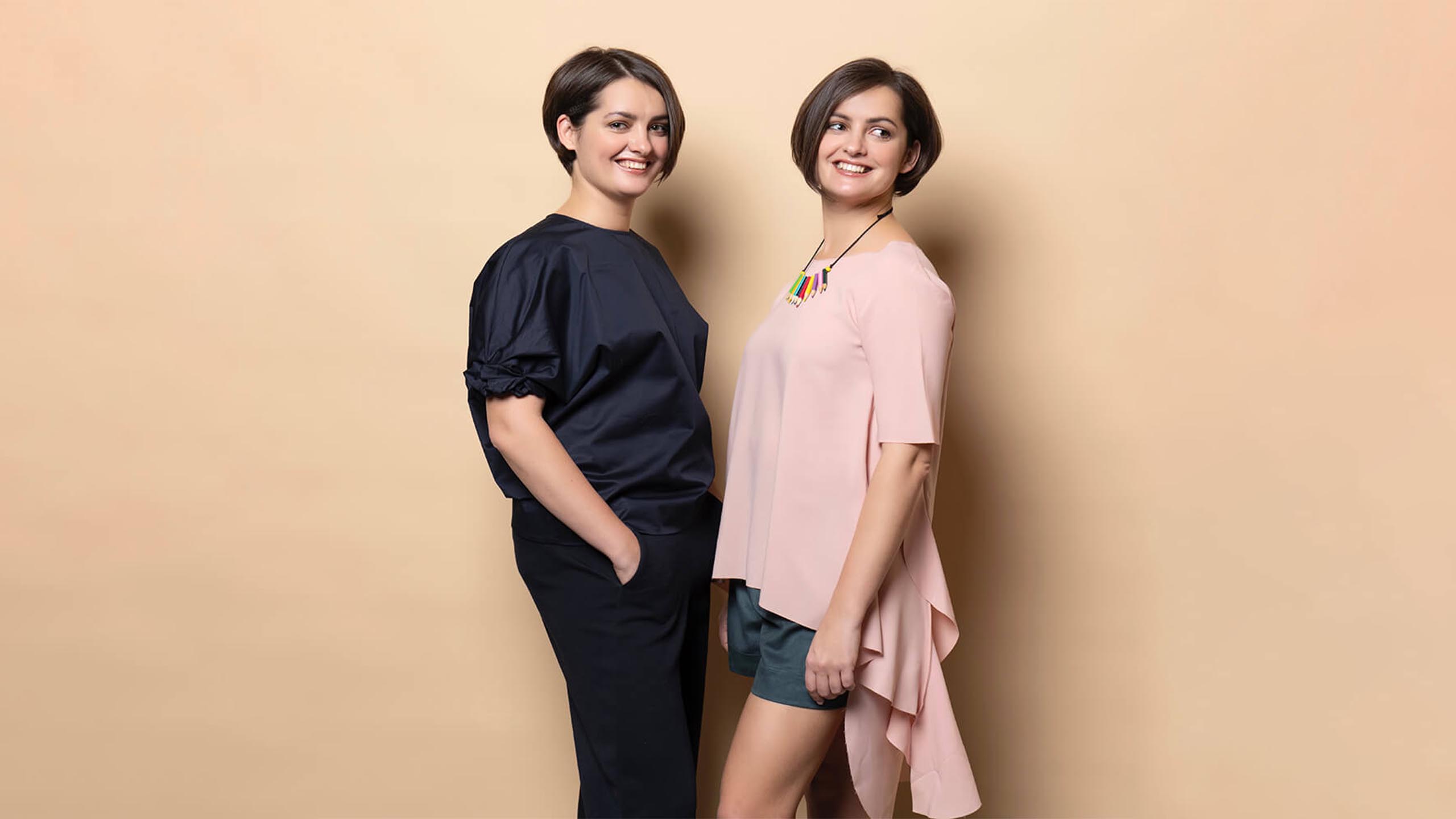 <span style="font-weight:600;text-transform:uppercase;"><span>SUNDUKOVY</span> SISTERS</span>