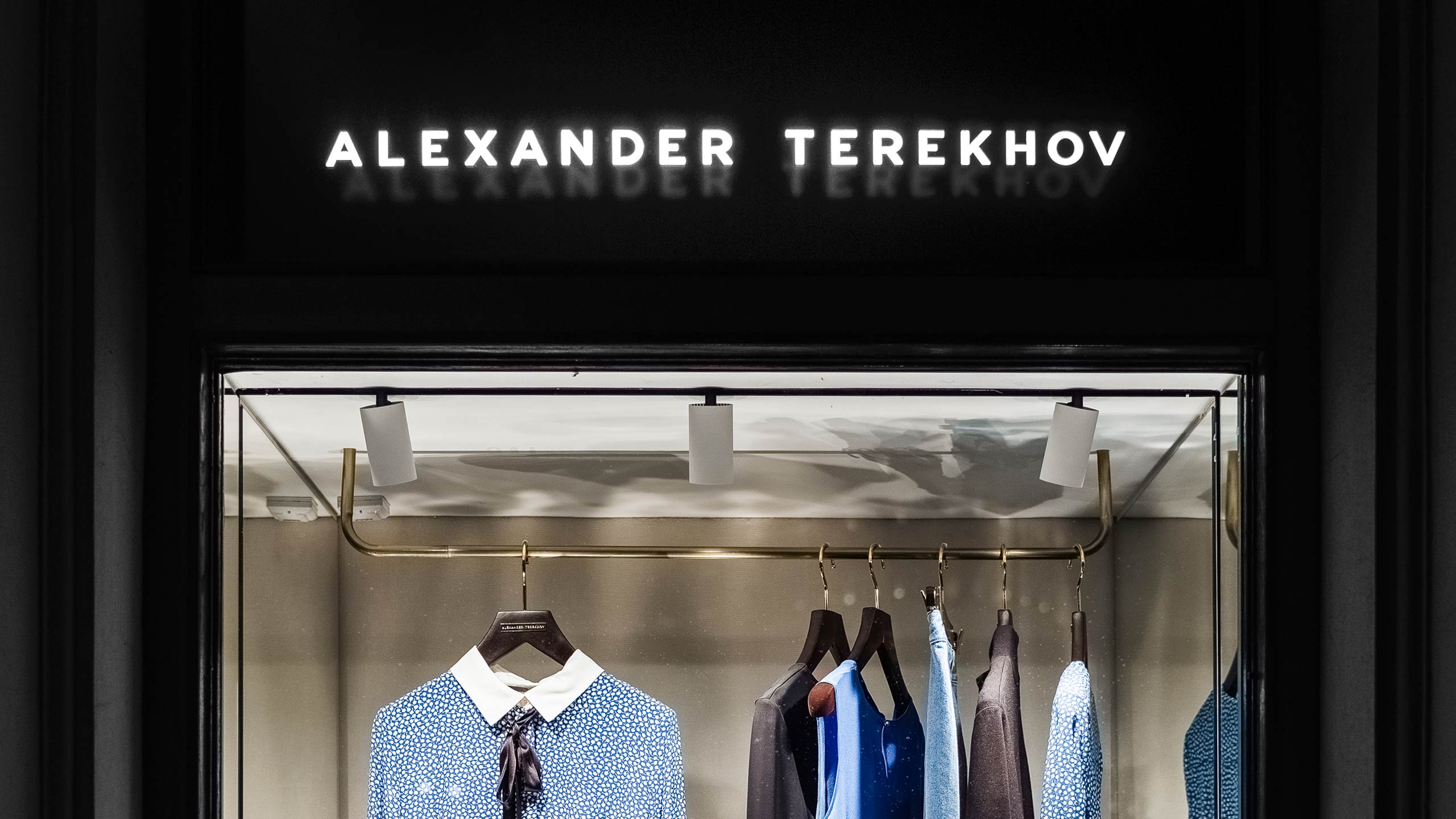  ALEXANDER TEREKHOV METROPOL